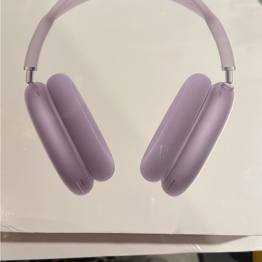 Apple AirPods Max with Smart Case